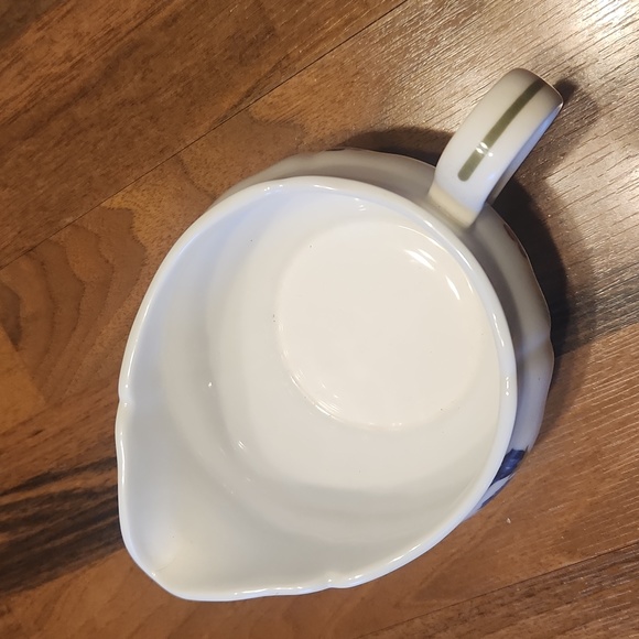 Summer Estate by Noritake Homecraft Small Gravy Boat or Large Creamer Floral - Picture 6 of 13